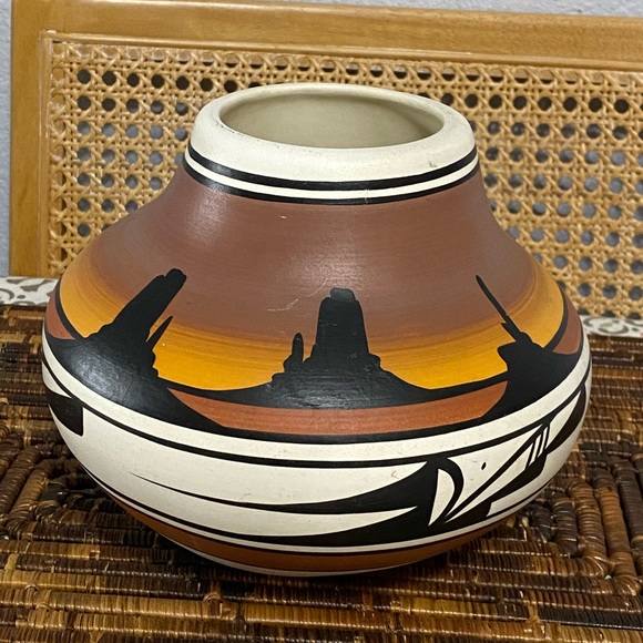Other - Navajo Native American Pottery Mountains Planter Bowl Vase